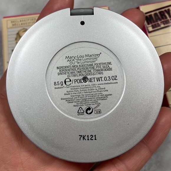 The Balm Mary Lou Manizer Highlighter & Shadow - Picture 5 of 6